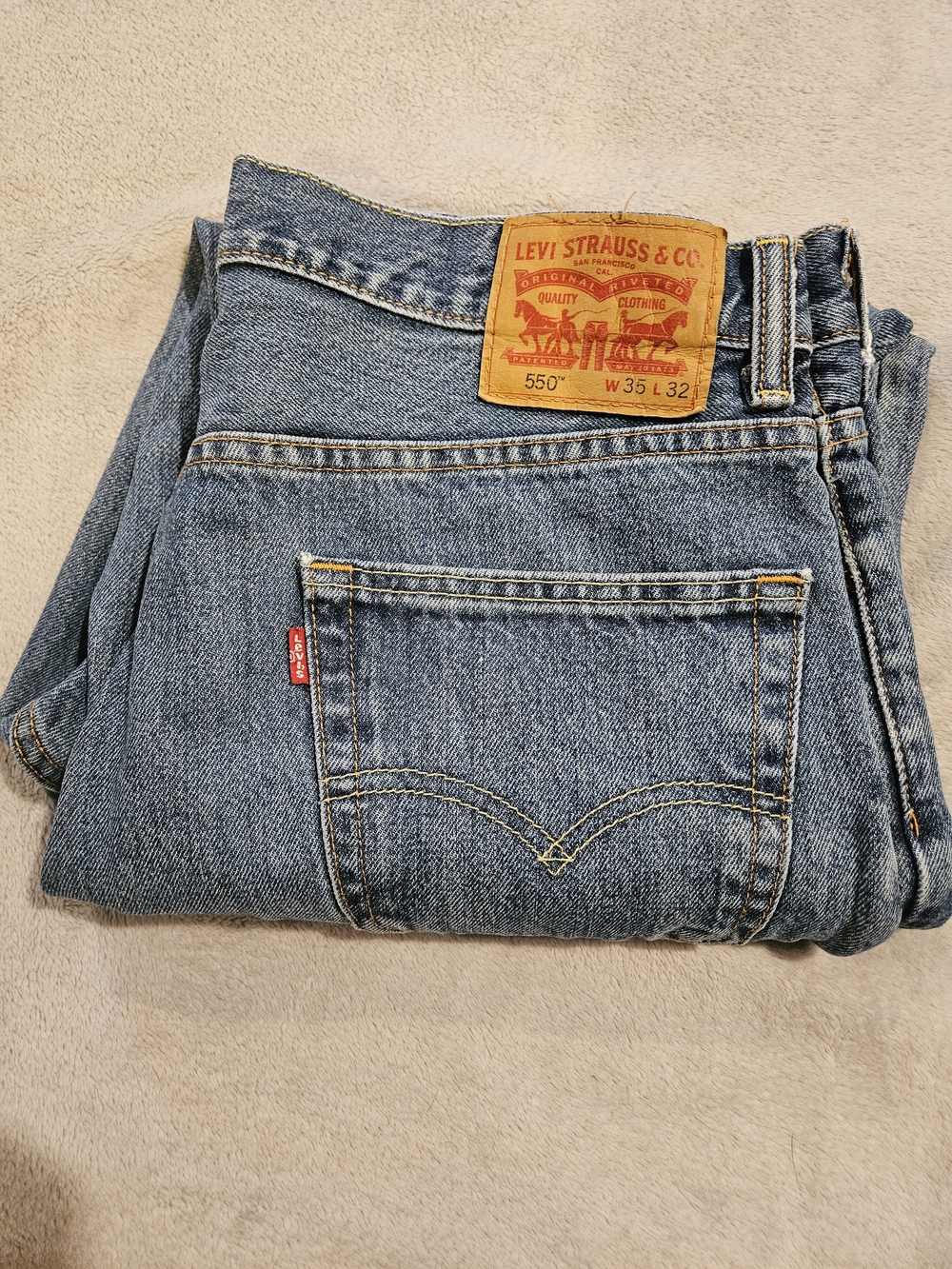 Classic Levis 550 Relaxed Fit Tapered Blue Denim Jeans Mens 35x32